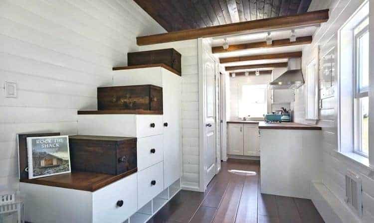 tiny house - how to make a small room feel bigger